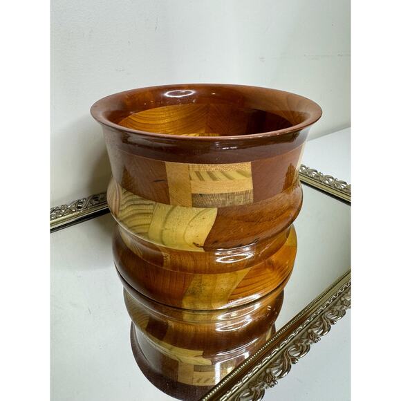 Stunning Vintage Handcrafted Turned Segmented Inlaid Wood Decorative Vase Bowl - Picture 4 of 9